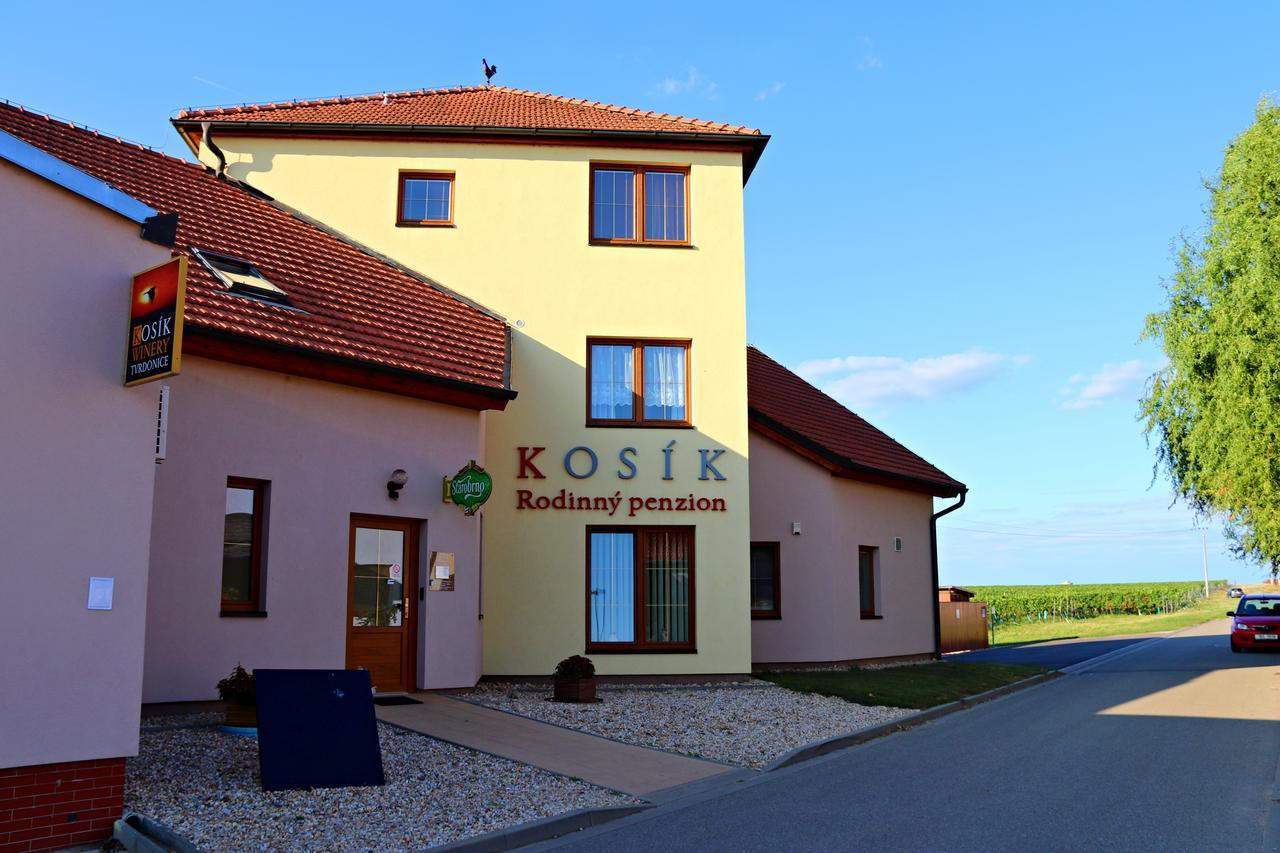 Penzion Kosik Tvrdonice ภายนอก รูปภาพ